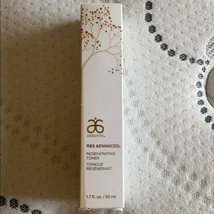 Arbonne RE9 advanced regenerating toner